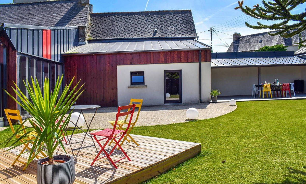 Le Vieux-Bourg House | Nice home in Le Vieux-Bourg