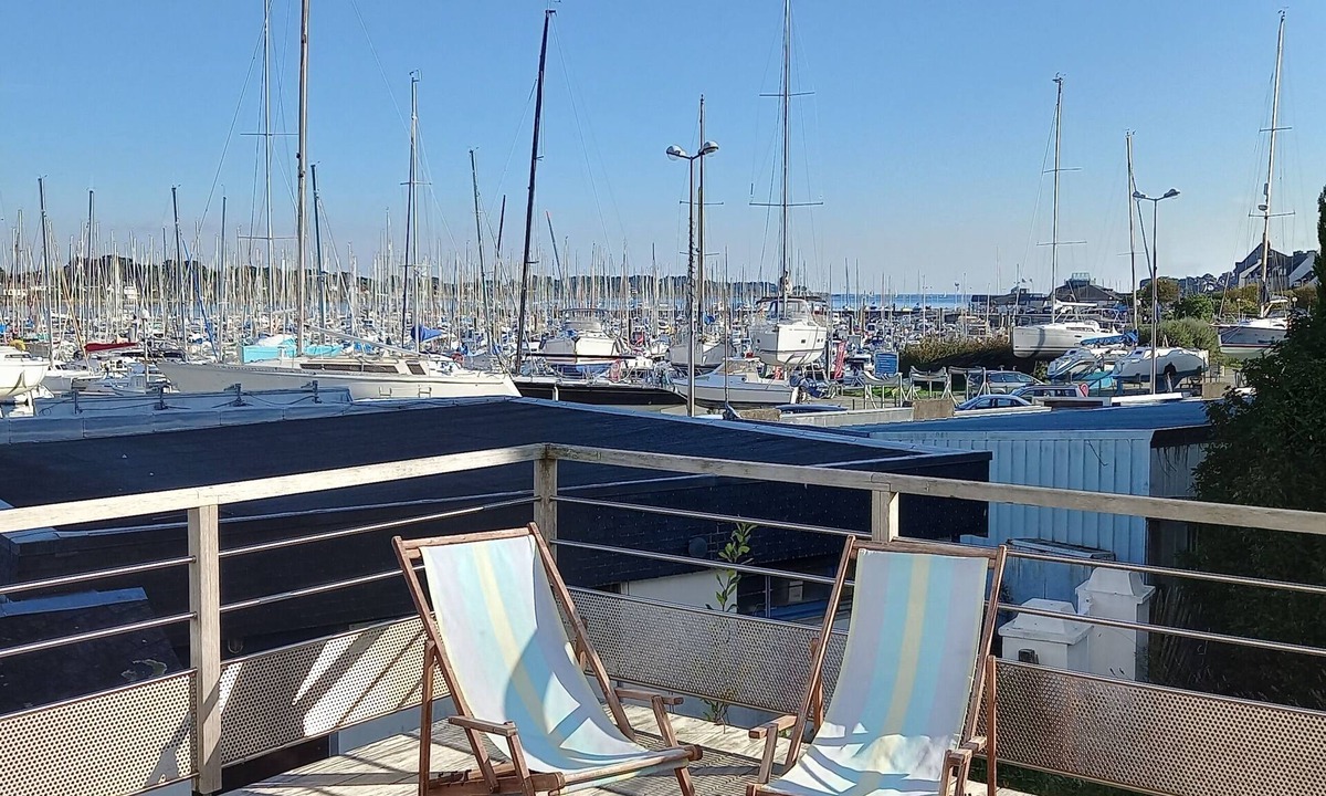 La Trinite-sur-Mer House | Nice sunny view and walking distance to everything
