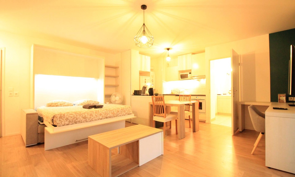 Arpajon Apartment | Nine - Free parking, 8mn RERC Paris, Bultex Mat