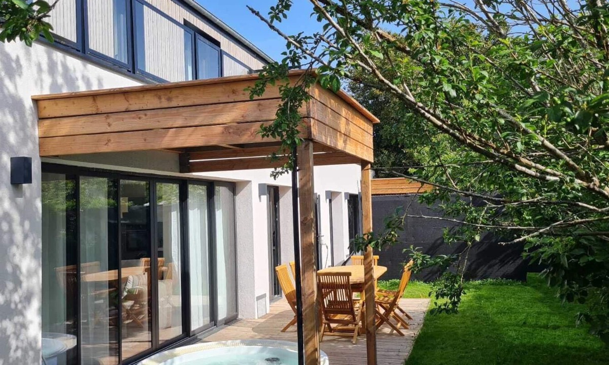 Milly-la-Foret House | Nomad house 1 with 3 bedrooms, Jacuzzi center of Milly La Forêt !