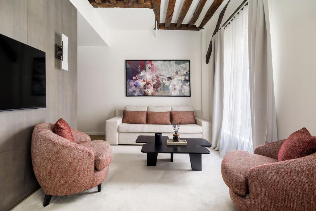 Saint-Thomas-d'Aquin Apartment | Oniri - Serviced Apartment in Saint Germain des Prés - Rue de Verneuil