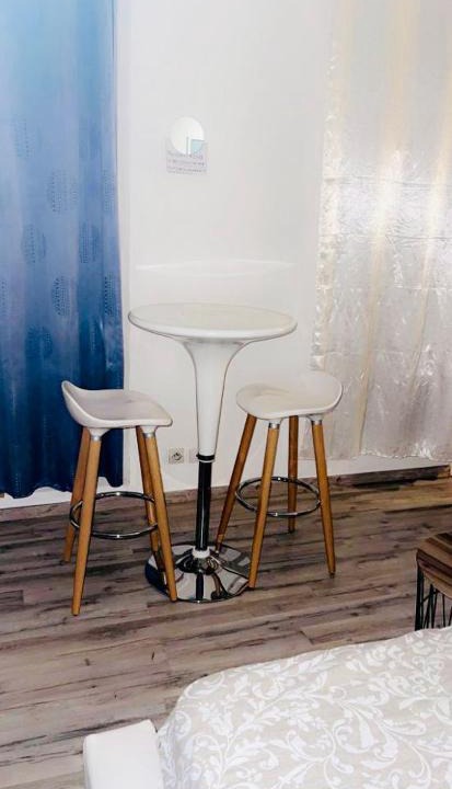 Montargis Apartment | Owen