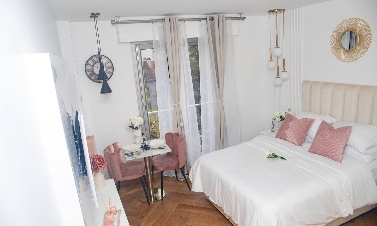 La Villette Apartment | Paris' Premium Romantic Studio