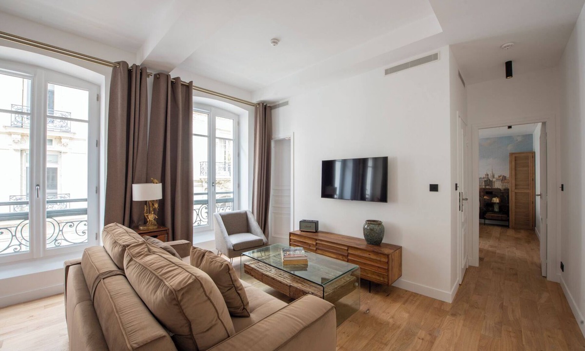 Faubourg-du-Roule Apartment | Patras, 4 stars, Luxury at 1 minute walk to the Champs-Elysées