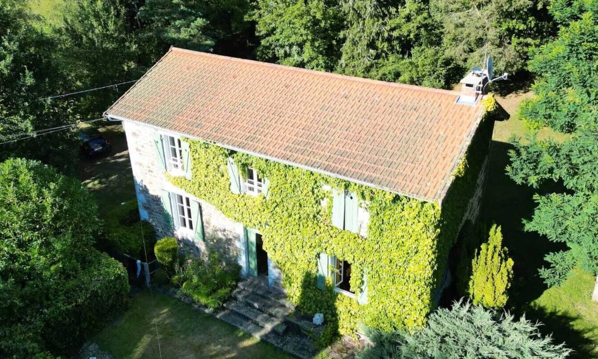 Saint-Pierre-le-Chastel House | Peace and nature next to the Volcanoes. Family