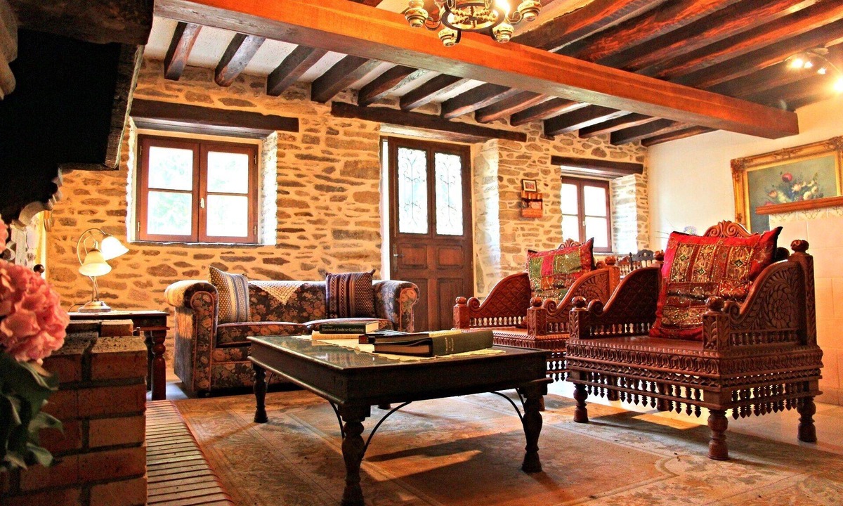 Comblessac House | PEACE, PRIVACY AND HISTORY—ALL WRAPPED UP IN A MAGICAL SETTING!