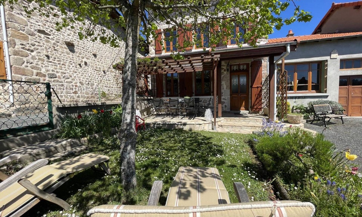 Laprugne Cottage | Peaceful individual house pet-friendly, activities for all