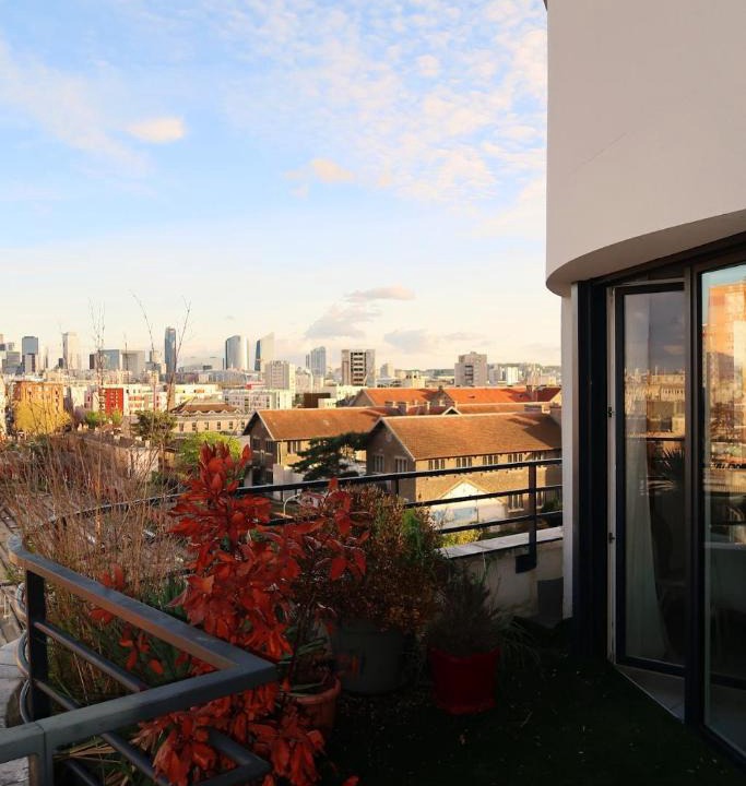 Petit-Colombes Apartment | Penthouse 100m2 with terrace & 360 view of La Défense