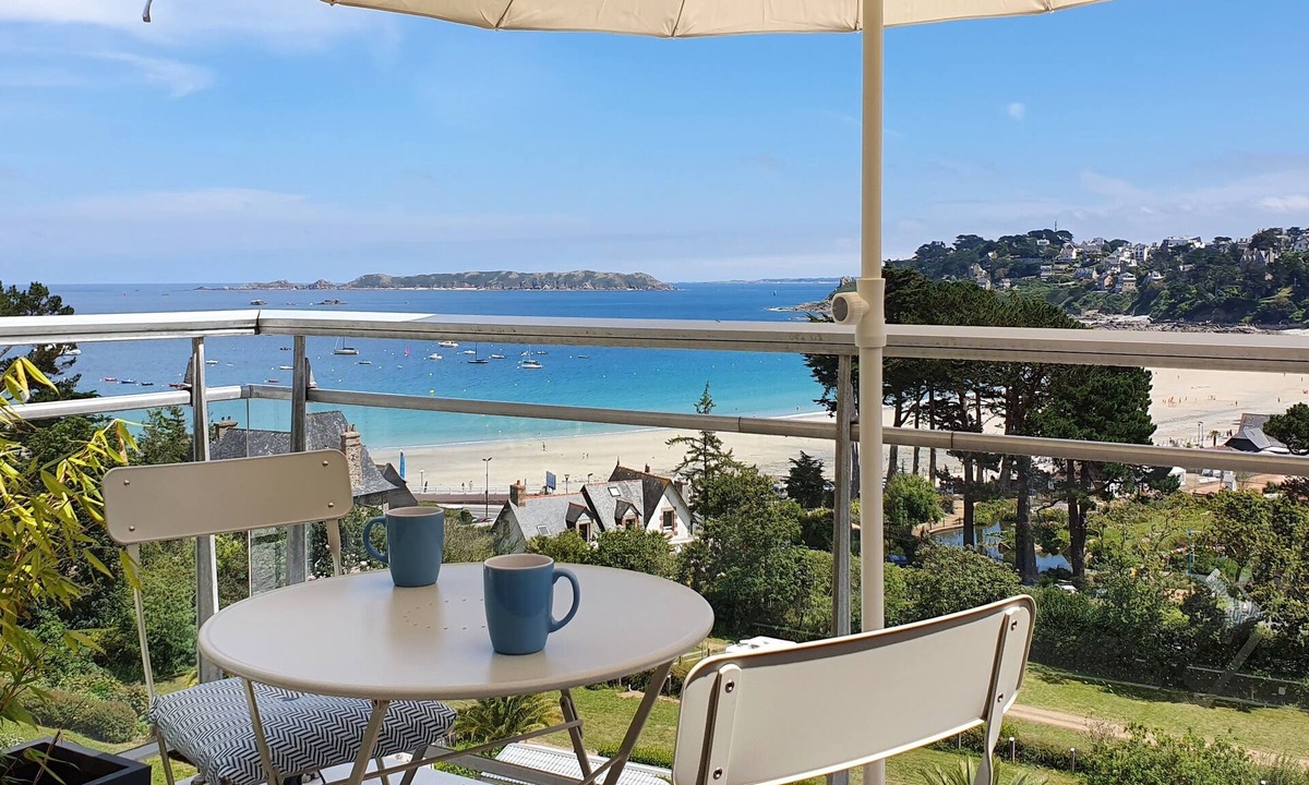 Perros-Guirec Apartment | Perros, full sea view, renovated studio facing Trestraou beach