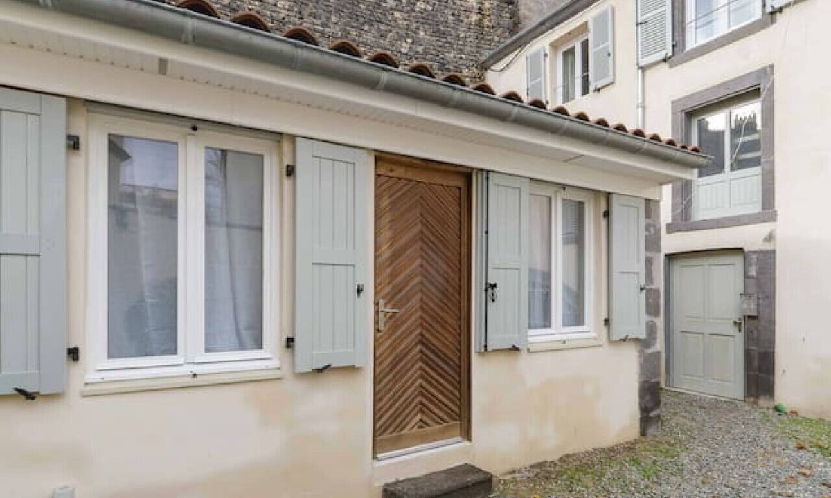Clermont-Ferrand House | Petite maison design et confortable proche centre