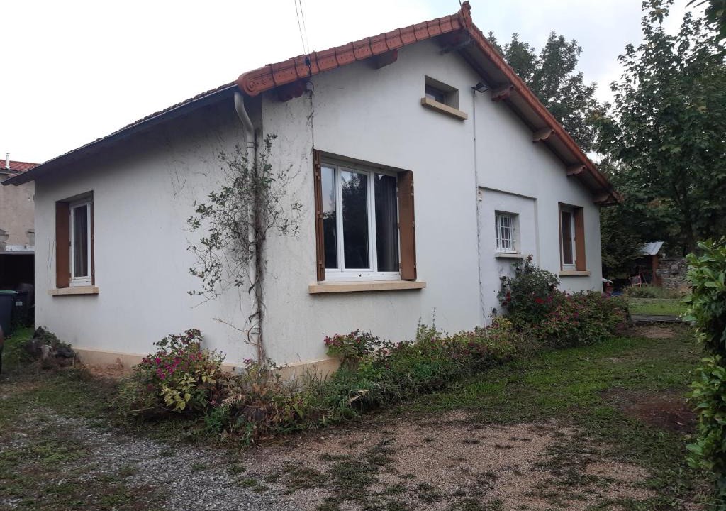 Cournon-dʼAuvergne House | Petite maison très paisible avec jardin à Cournon - Puy de Dôme !