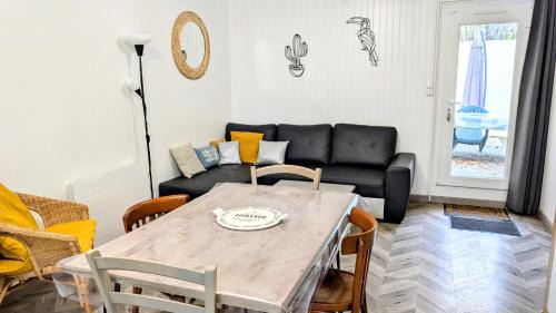 Saint-Vincent-sur-Oust House | Pies Cottage - Proche Ile aux Pies