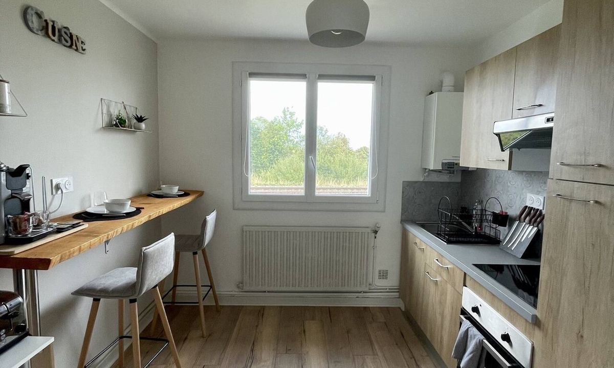 Saint-Brieuc Apartment | Pleasant 2-room apartment close to shops and train