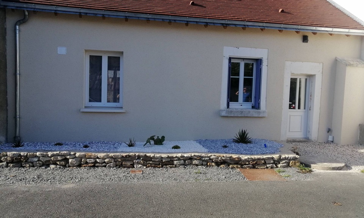Saint-Genou House | Pleasant house in the heart of a small village