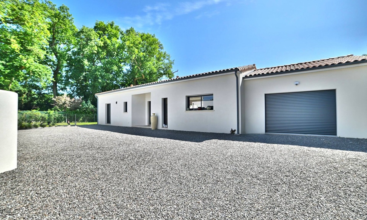 Etaules House | Pleasant new house, ideal for quiet vacations.