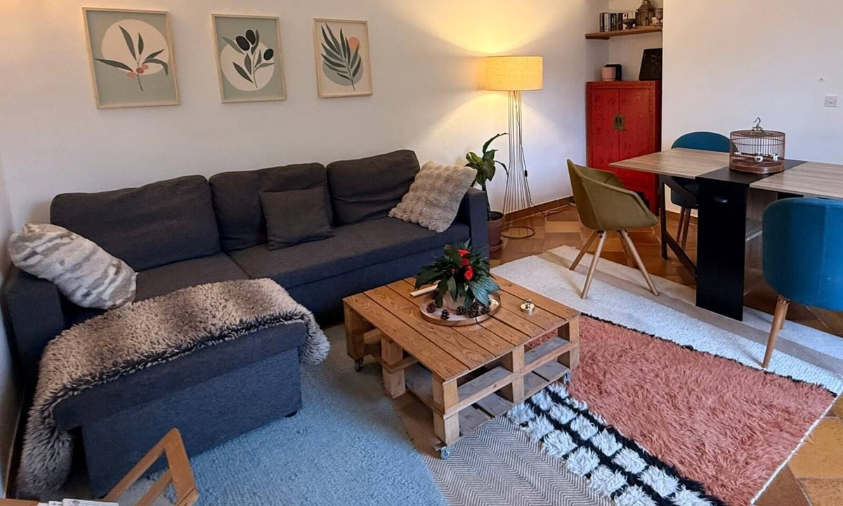 Villabe Apartment | Premium apartment on the banks of the Essonne: an elegant getaway offering absolute tranquility.
