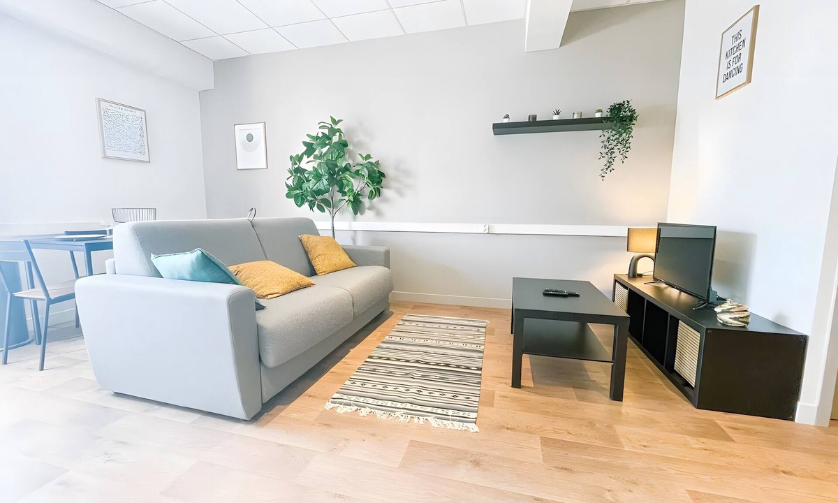 Saint-Martin-d'Heres Apartment | Premium Studio – Modern, Functional with Wi-Fi
