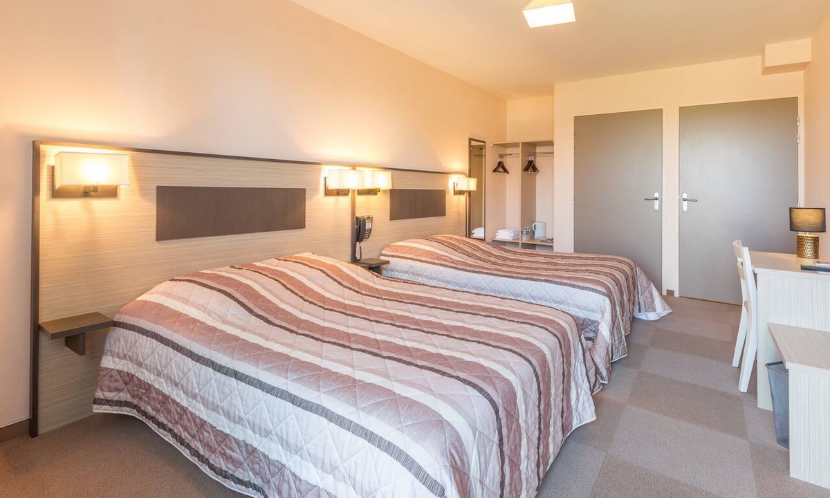 Saint-Calais Hotel | Pressoir Hôtel