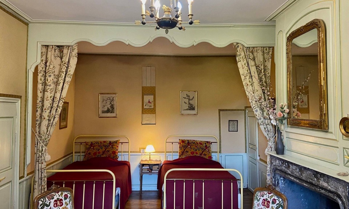 Saint-Martin-sous-Vigouroux Bed & Breakfast | Princesse d’Harcourt Guest Room