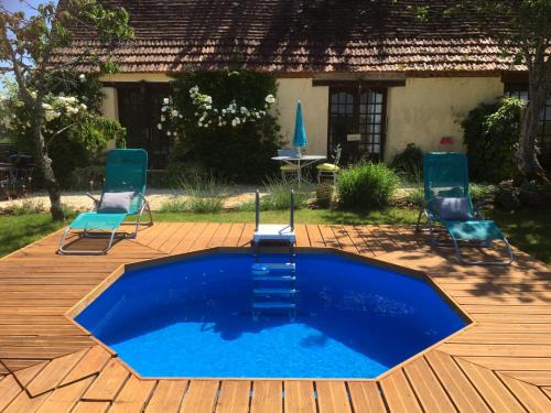 Rouffignac-Saint-Cernin-de-Reilhac House | PRIVATE POOL with Stunning Views of the Chateau! Sunset