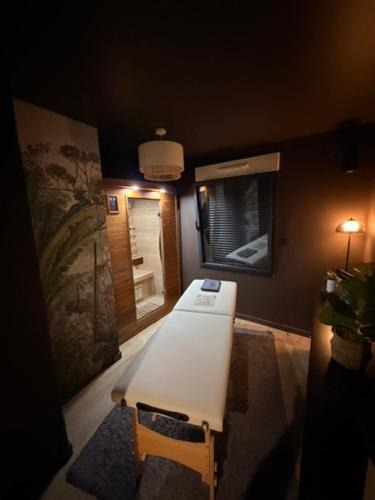 Guipry-Messac Villa | Proche de Rennes, La luxueuse Suite Joséphine, jacuzzi privatif et bien être