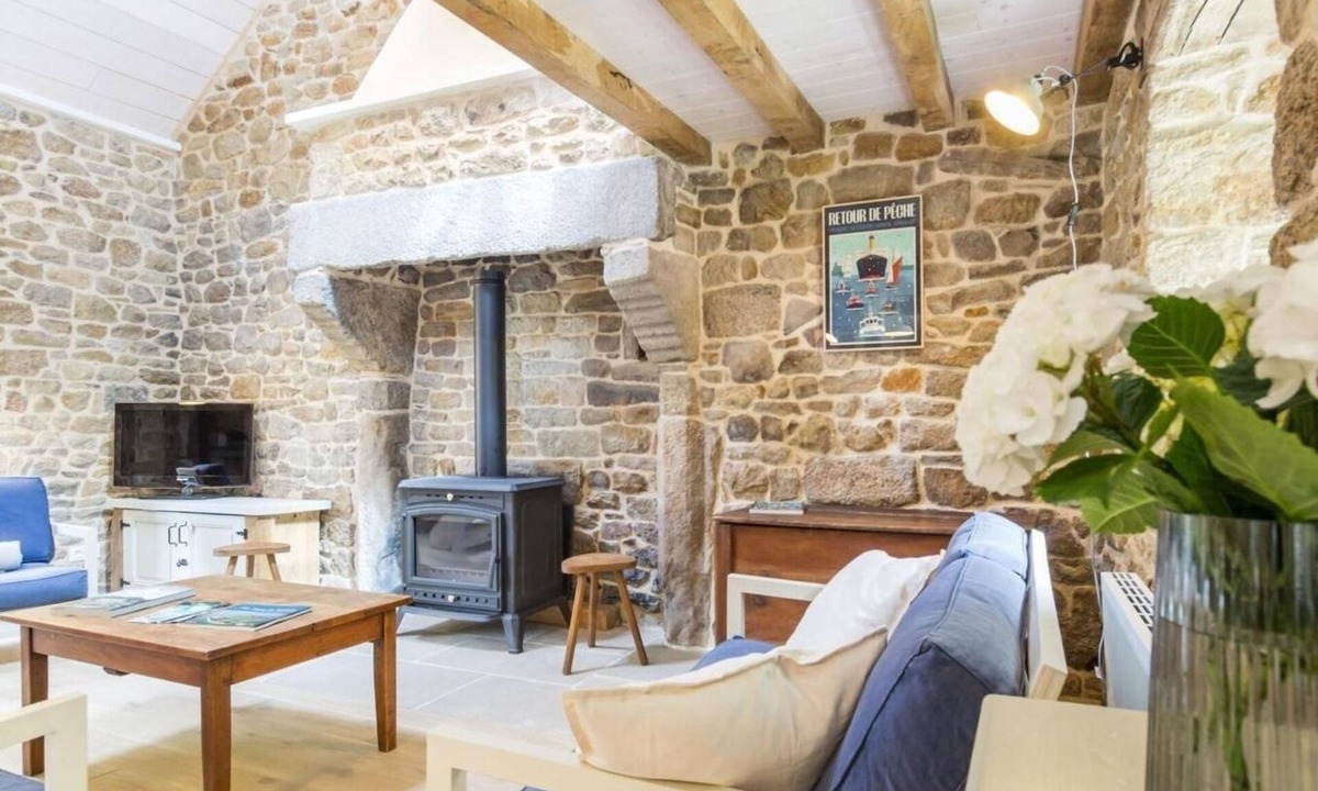Saint-Pierre-Eglise House | Quiet gîte in an old farmhouse between sea and countryside