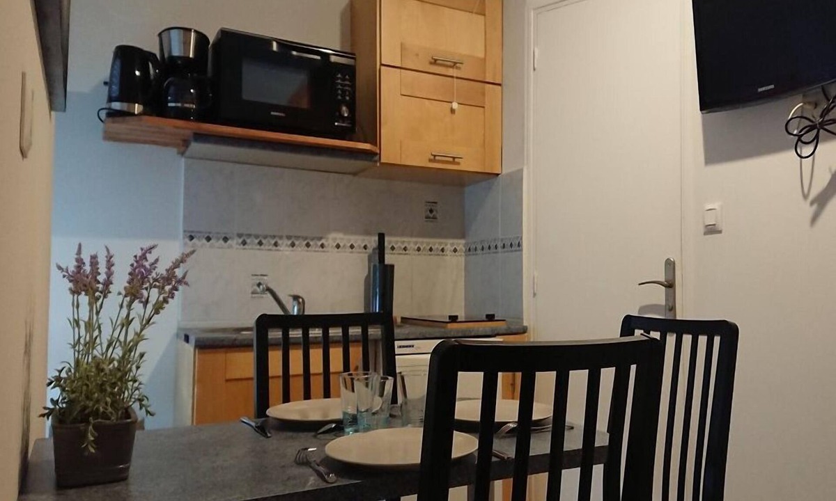 Plerin Apartment | Quiet neighborhood on the marina and GR34
