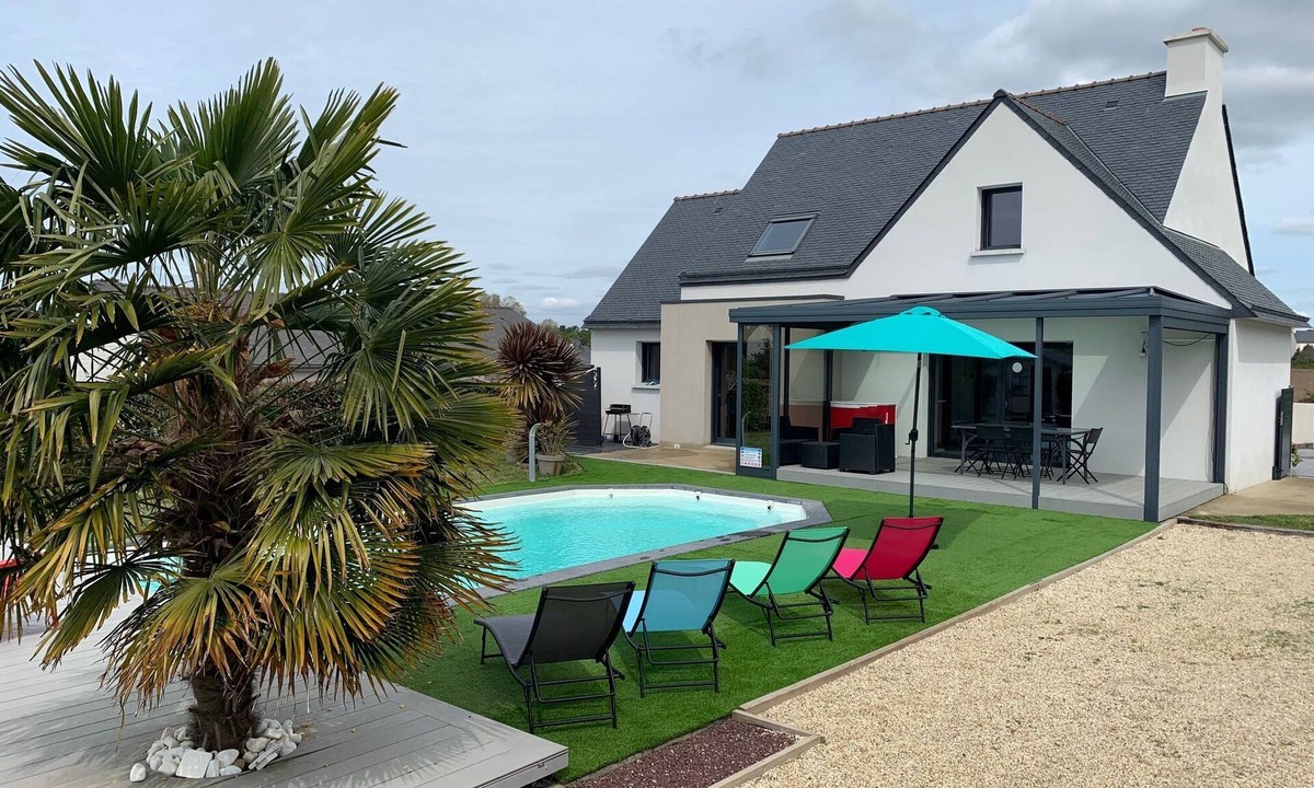 Sainte-Helene Villa | Quiet villa near the sea with heated pool