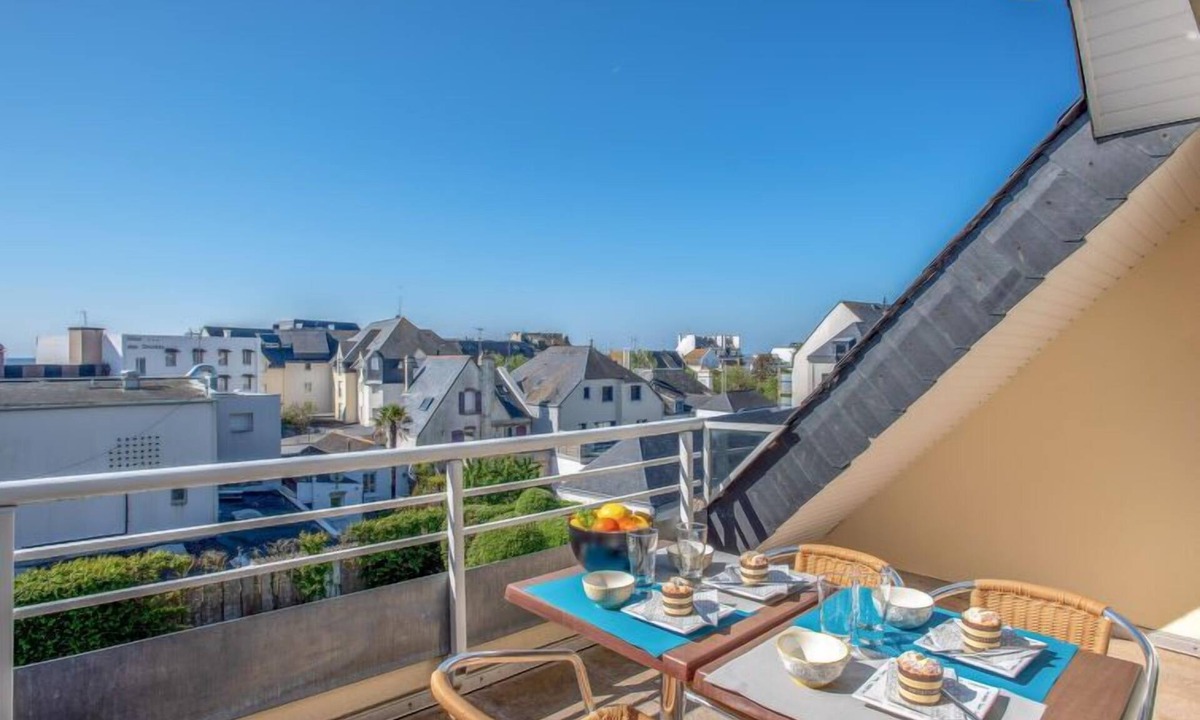 Quiberon Apartment | Résidence Le Hoche by Interhome