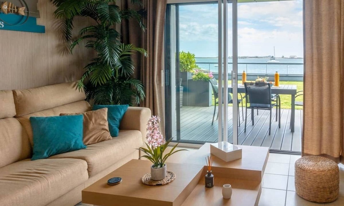 Port-Louis Apartment | REF 231 Port-Louis apartment type 2 terrace sea view