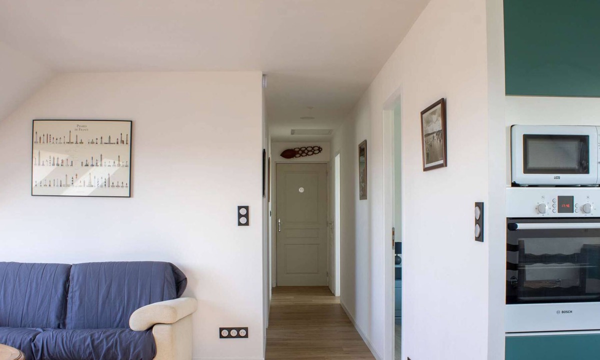 Plurien Apartment | Renovated 2-bedroom apartment for 6 guests in Plurien | Ref 211