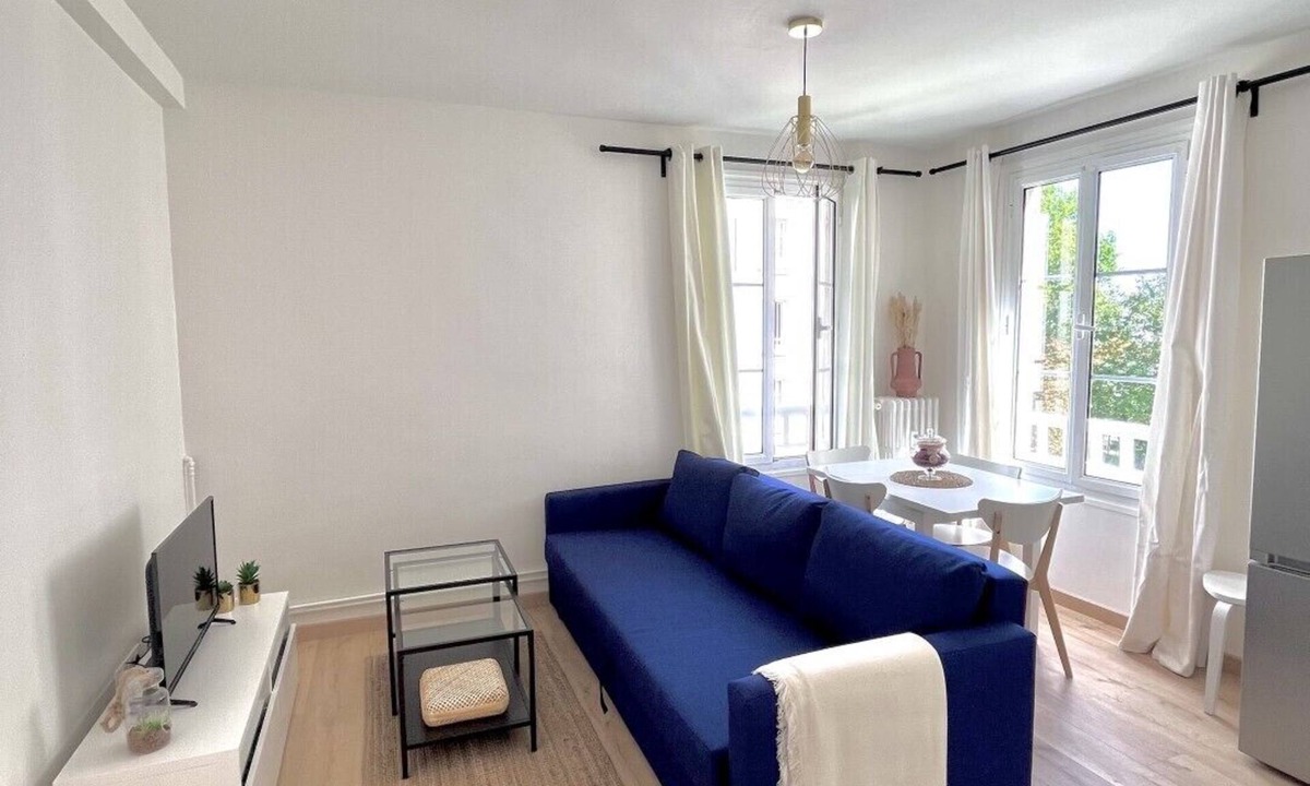 Thiers Apartment | Reposant Proche de la Campagne