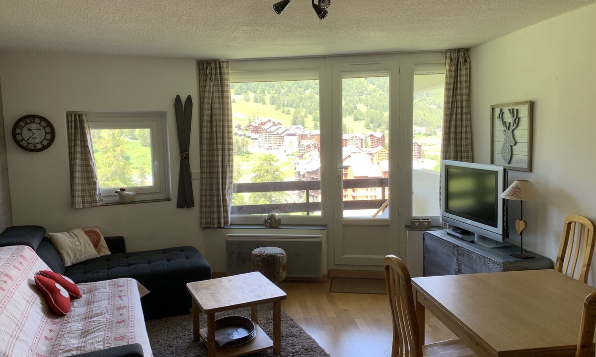 Risoul Apartment | RESIDENCE LE DIAMANT APARTMENT 6 BEDS VERY CHARMING GARAGE INCLUDED