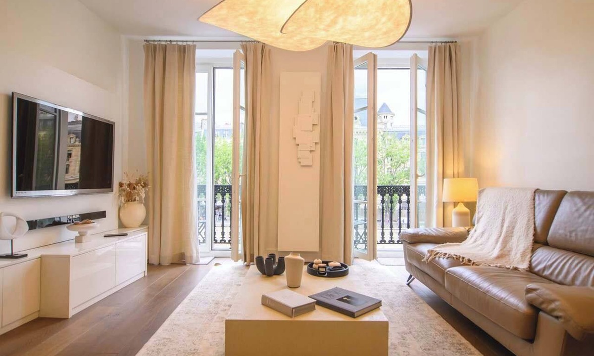 Sorbonne Apartment | Riverside Apt with Balcony & Notre Dame Views