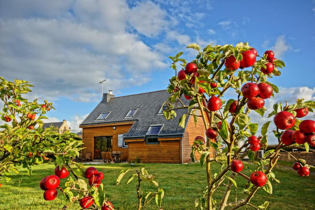 Ploubazlanec House | Roc'h Vraz, Maison en bois entre Paimpol et Bréhat - 300m mer et GR34