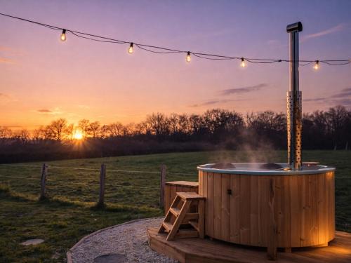 Antully Ski Chalet | Roulotte de charme avec bain nordique et brasero - Autun, Morvan