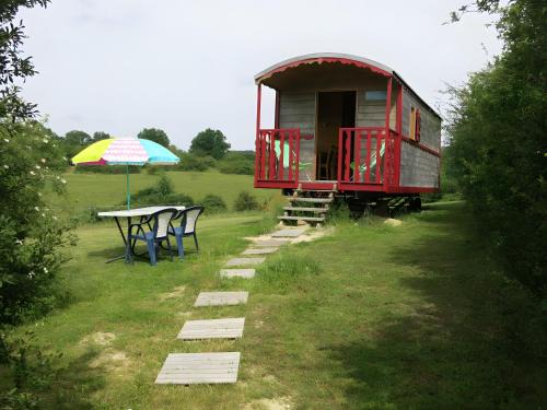 Saint-Paul-le-Gaultier Bed & Breakfast | Roulotte Pleine Nature