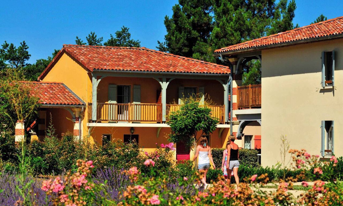 Nerac Condo | Séjour à côté d’un parc aquatique et du centre