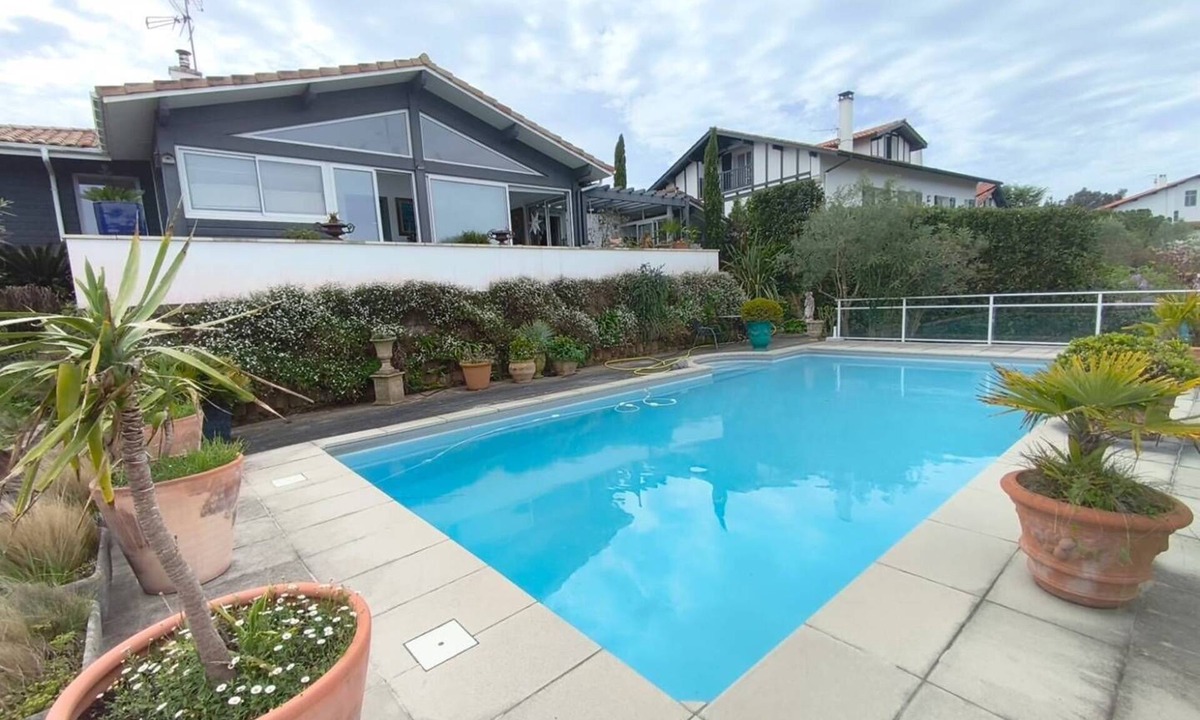 Saint-Jean-de-Luz House | SAINT-JEAN DE LUZ, SAINTE-BARBE VILLA 3 PIECES AVEC PISCINE