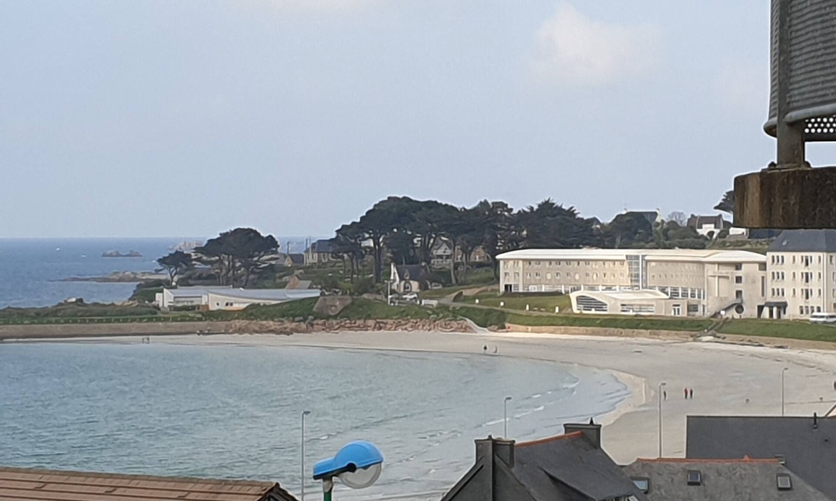Trevou-Treguignec Apartment | Sea view apartment