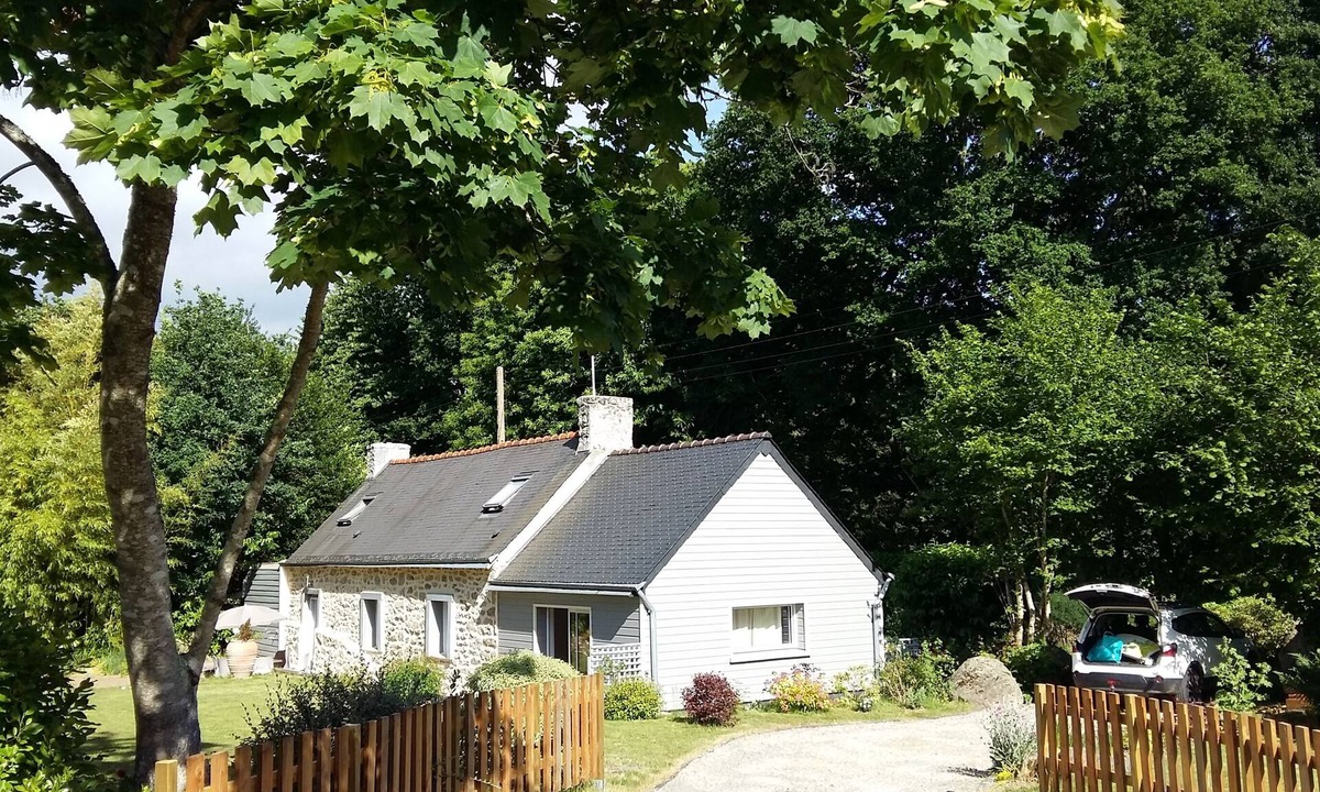 Riec-sur-Belon Cottage | Self-catering cottage 2 to 5 persons South Brittany WIFI garden terraces