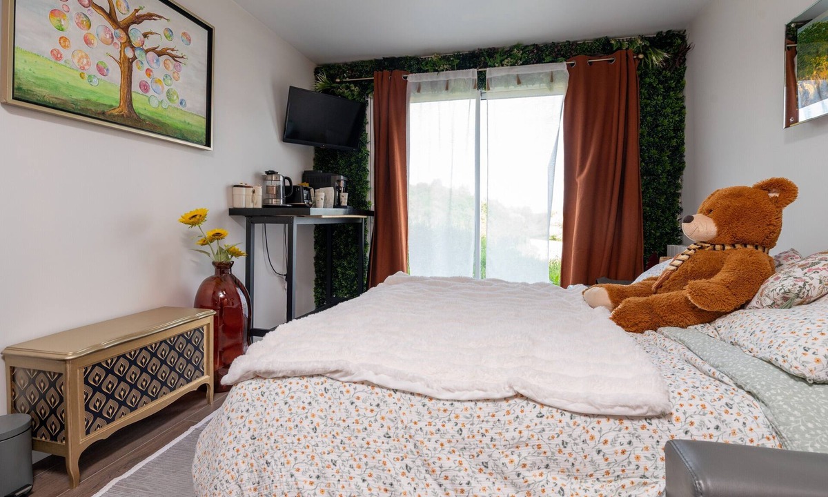 Grand-Champ House | Sensori Nuit – Sauna, Jacuzzi & Sensory Experience near Vannes