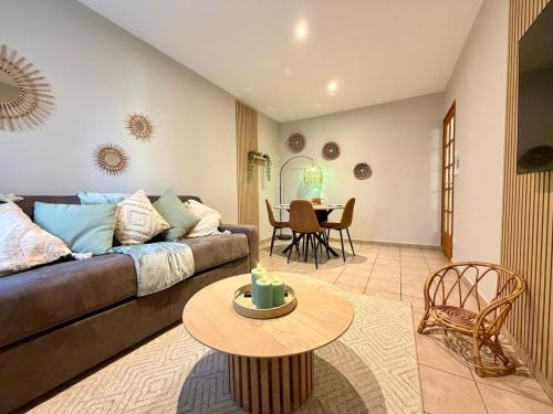 Bourgoin-Jallieu Apartment | Serena, Cocon Familial, Balnéo