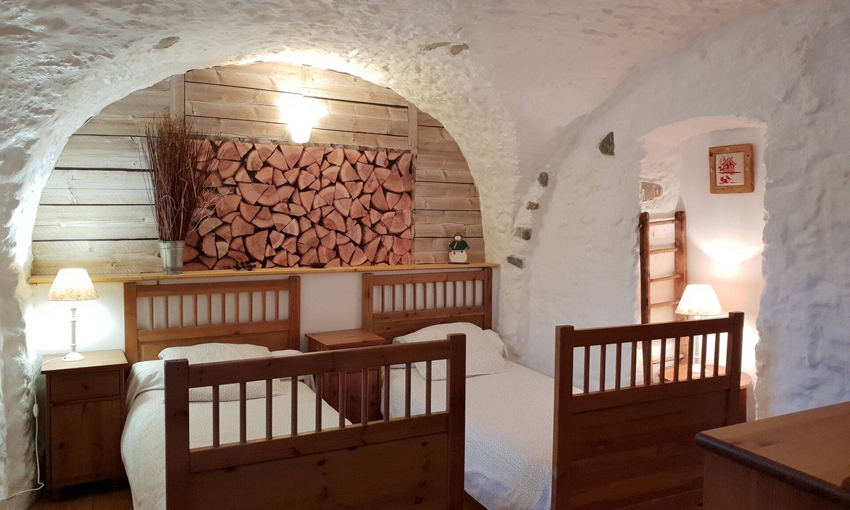 Saint-Chaffrey Apartment | Serre Chevalier Apartment in a house Country, nice amenities.