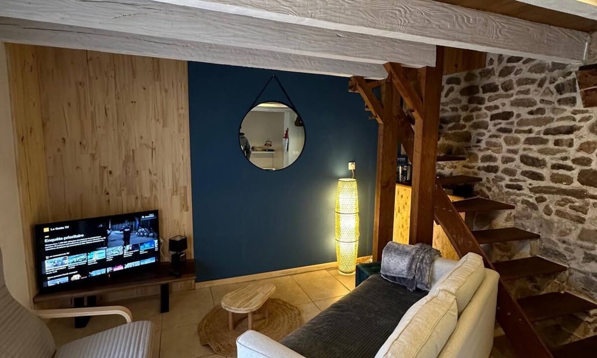 Flavin House | Small detached village house 10 minutes from Rodez Pets welcome