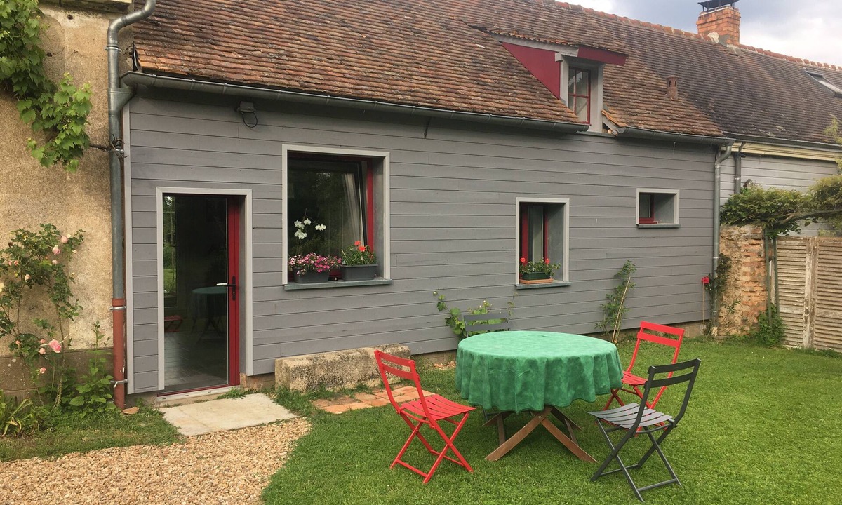 Roeze-sur-Sarthe House | Small gîte for 2 people in the countryside 20 minutes from the 24-hour race circuit