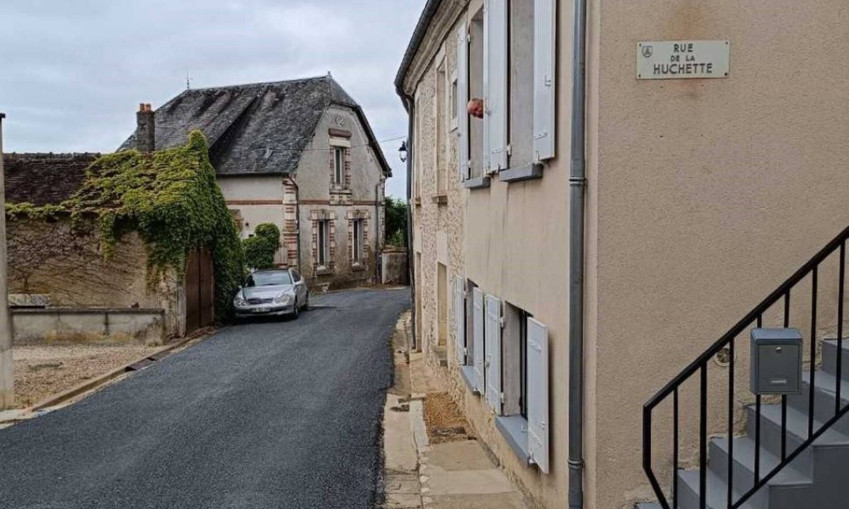 Sancerre House | Small historic house - wine bistros & restaurants nearby