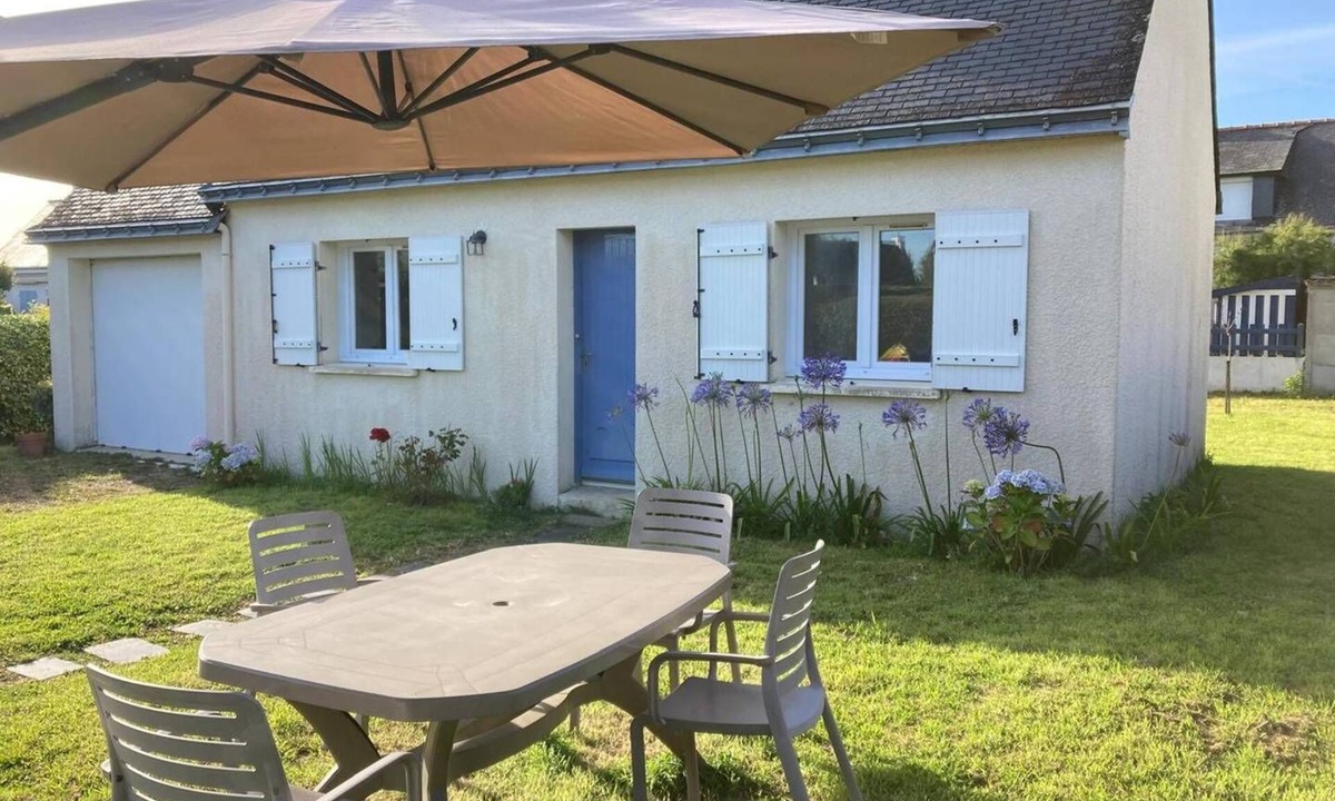Kervoyal House | Small house 2 steps from the village of KERVOYAL
