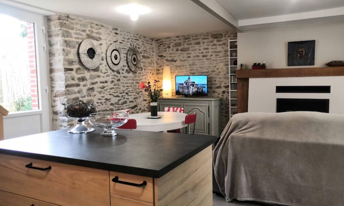Tanis House | Small house 6 kms from Mont St Michel