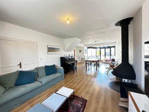 Fouras House | Spacieuse Maison 4 Chambres, Centre Fouras, Proche Plages - FR-1-709-96